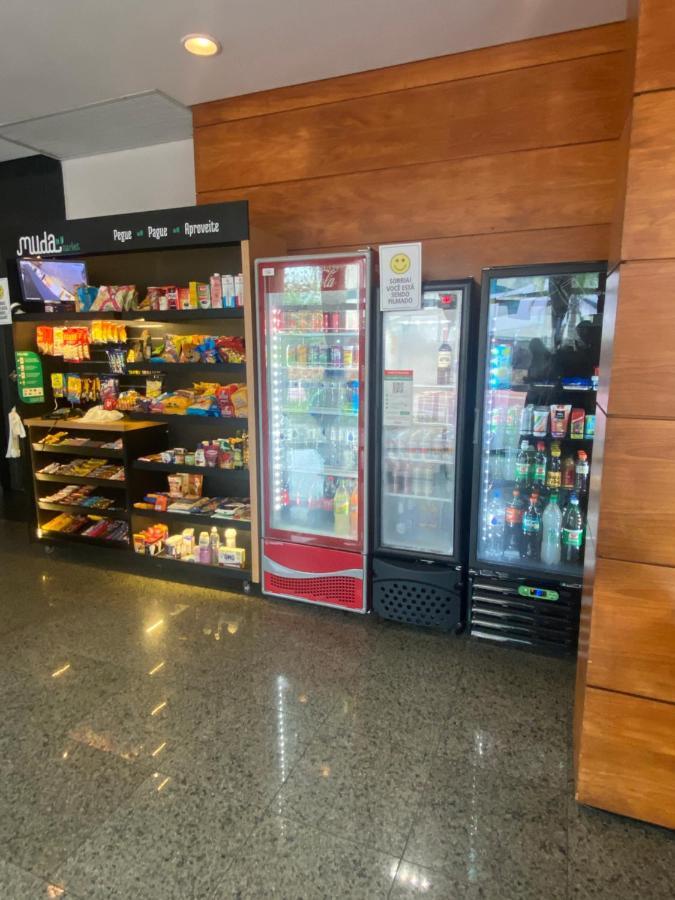 Flat Com Vista Panoramica -15- Na Barra Da Tijuca - Estacionamento Gratuito - Frigobar - Ar Condicionado - Piscina - Academia - Balsa Para Praia Gratis - Varanda - Vista Parcial Mar E Lagoa Rio de Janeiro Buitenkant foto