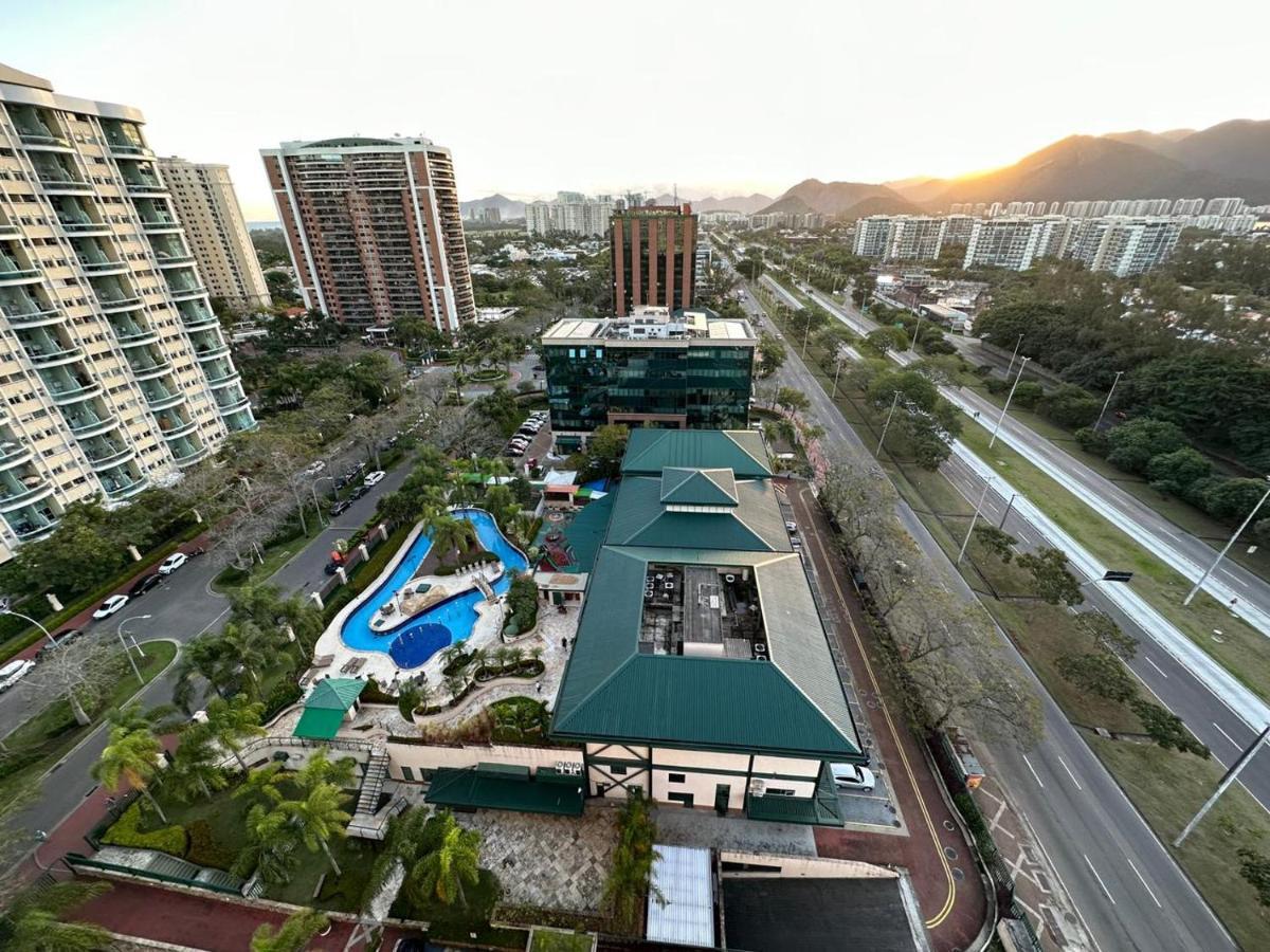 Flat Com Vista Panoramica -15- Na Barra Da Tijuca - Estacionamento Gratuito - Frigobar - Ar Condicionado - Piscina - Academia - Balsa Para Praia Gratis - Varanda - Vista Parcial Mar E Lagoa Rio de Janeiro Buitenkant foto