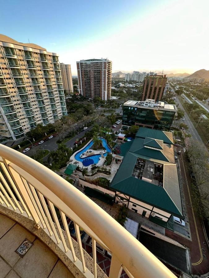 Flat Com Vista Panoramica -15- Na Barra Da Tijuca - Estacionamento Gratuito - Frigobar - Ar Condicionado - Piscina - Academia - Balsa Para Praia Gratis - Varanda - Vista Parcial Mar E Lagoa Rio de Janeiro Buitenkant foto
