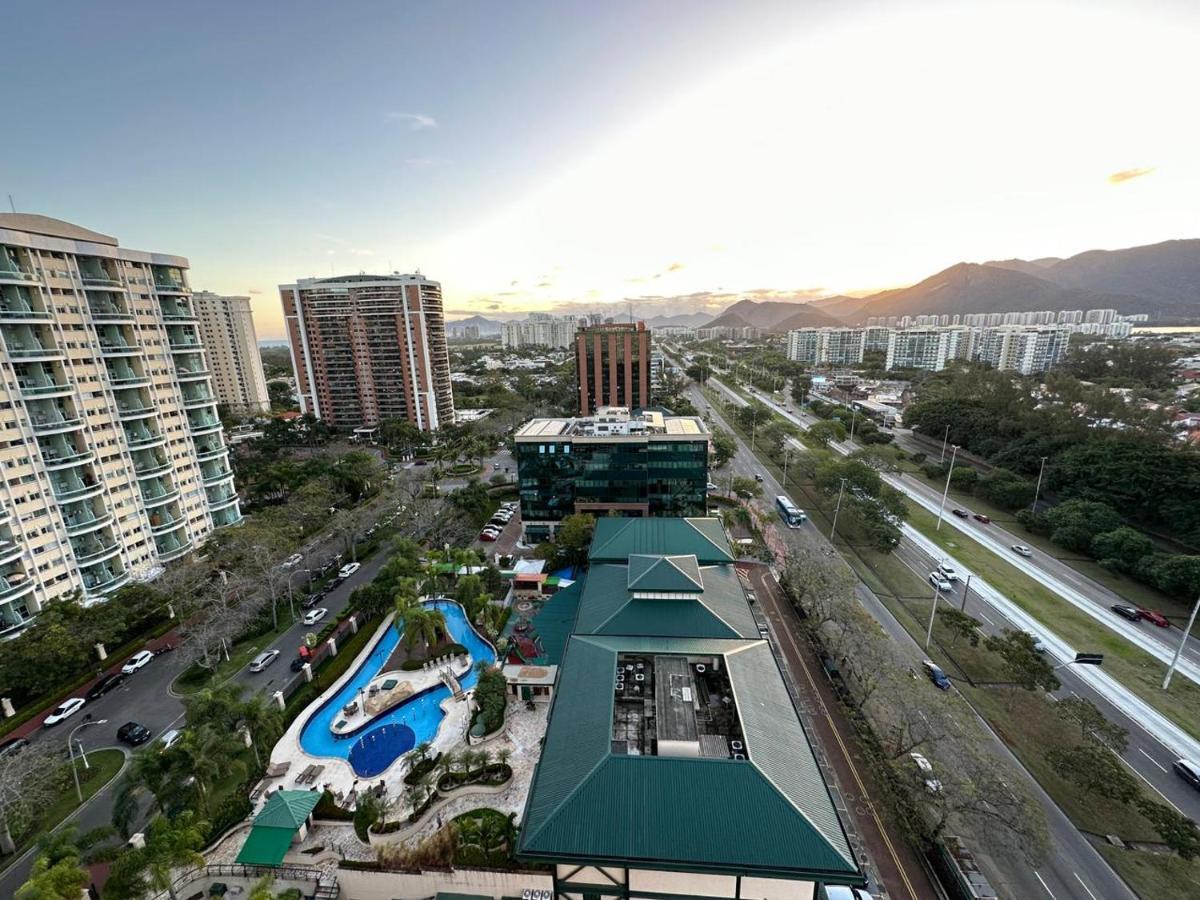 Flat Com Vista Panoramica -15- Na Barra Da Tijuca - Estacionamento Gratuito - Frigobar - Ar Condicionado - Piscina - Academia - Balsa Para Praia Gratis - Varanda - Vista Parcial Mar E Lagoa Rio de Janeiro Buitenkant foto