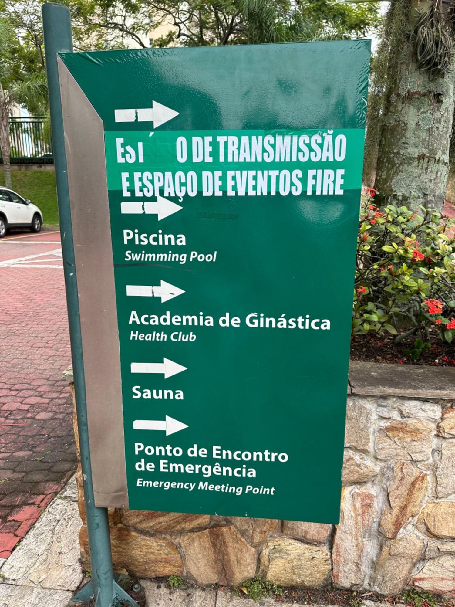 Flat Com Vista Panoramica -15- Na Barra Da Tijuca - Estacionamento Gratuito - Frigobar - Ar Condicionado - Piscina - Academia - Balsa Para Praia Gratis - Varanda - Vista Parcial Mar E Lagoa Rio de Janeiro Buitenkant foto