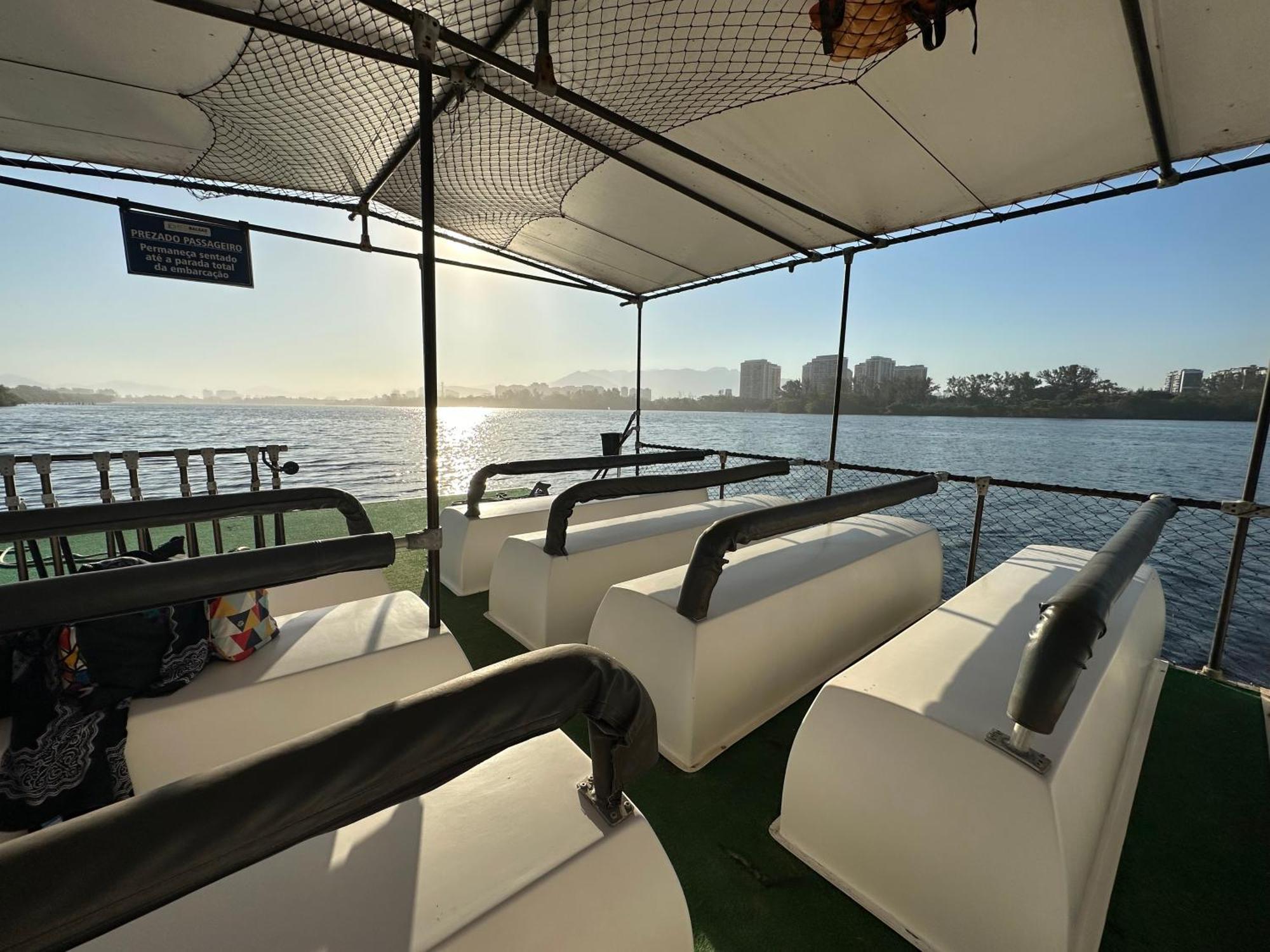 Flat Com Vista Panoramica -15- Na Barra Da Tijuca - Estacionamento Gratuito - Frigobar - Ar Condicionado - Piscina - Academia - Balsa Para Praia Gratis - Varanda - Vista Parcial Mar E Lagoa Rio de Janeiro Buitenkant foto